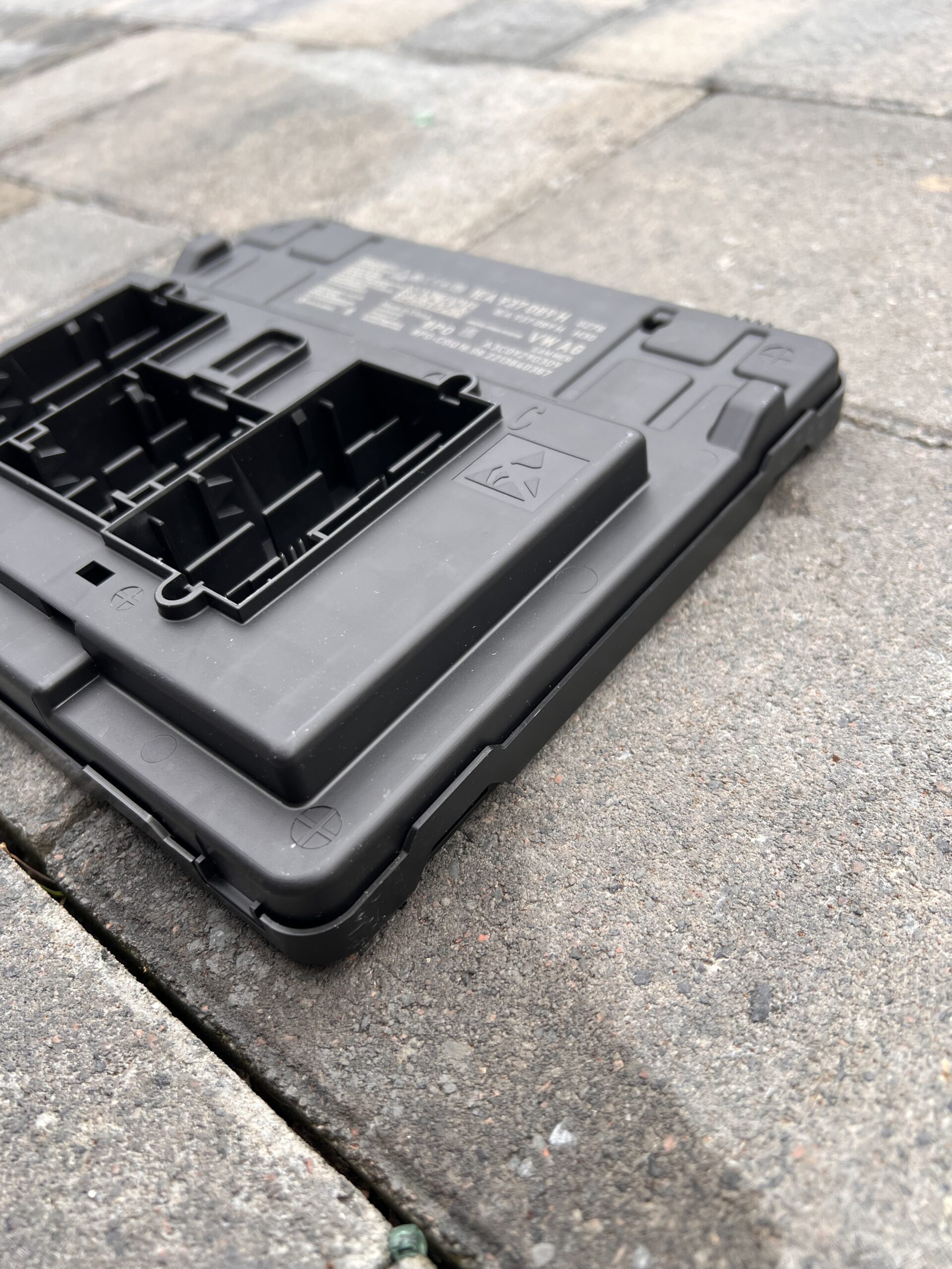 Блок BCM (центральний блок управління) 1EA937089H - Зображення 2