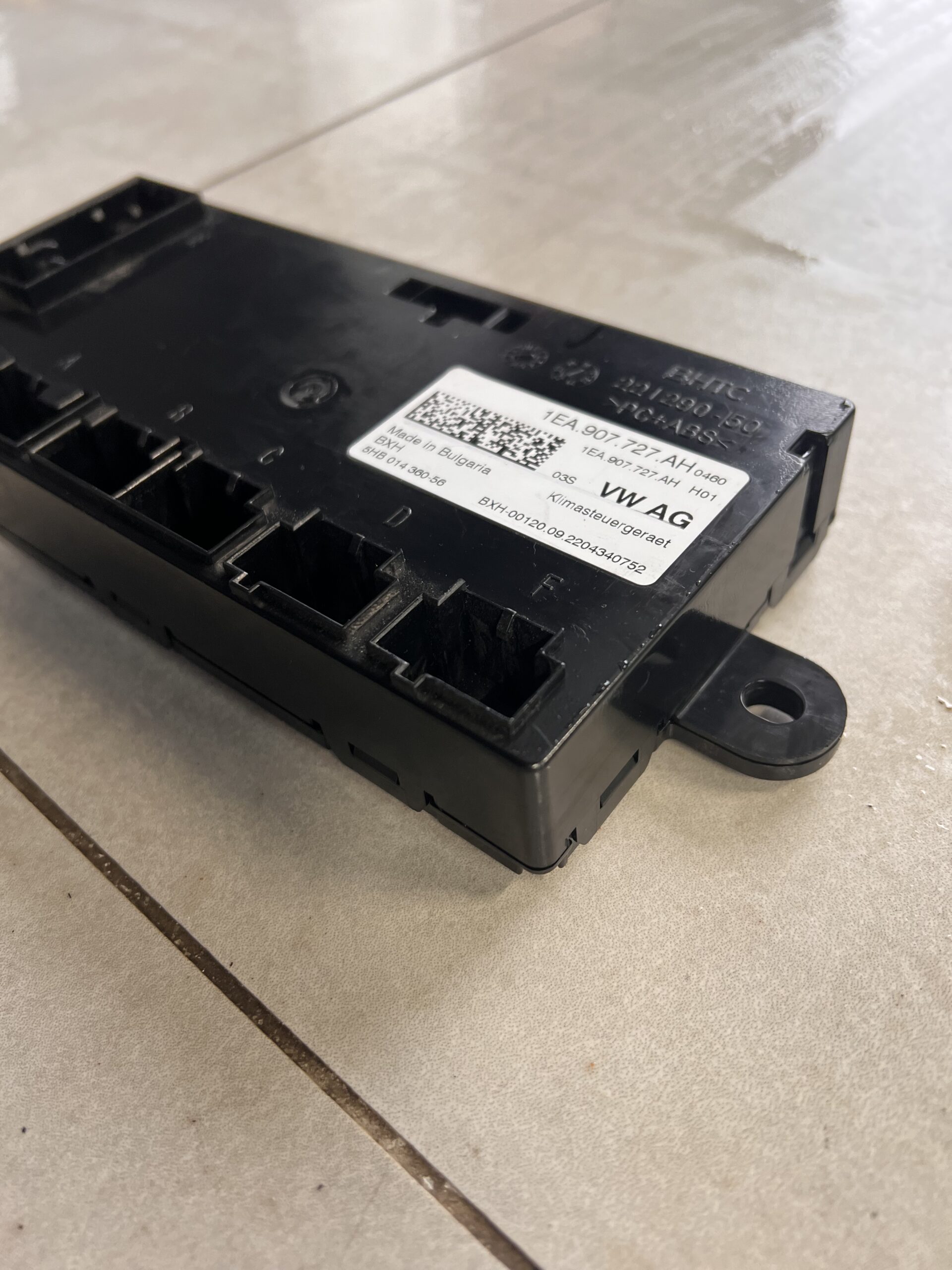 Блок керування кліматичною системою (SAM) 1EA907727AH - Зображення 4