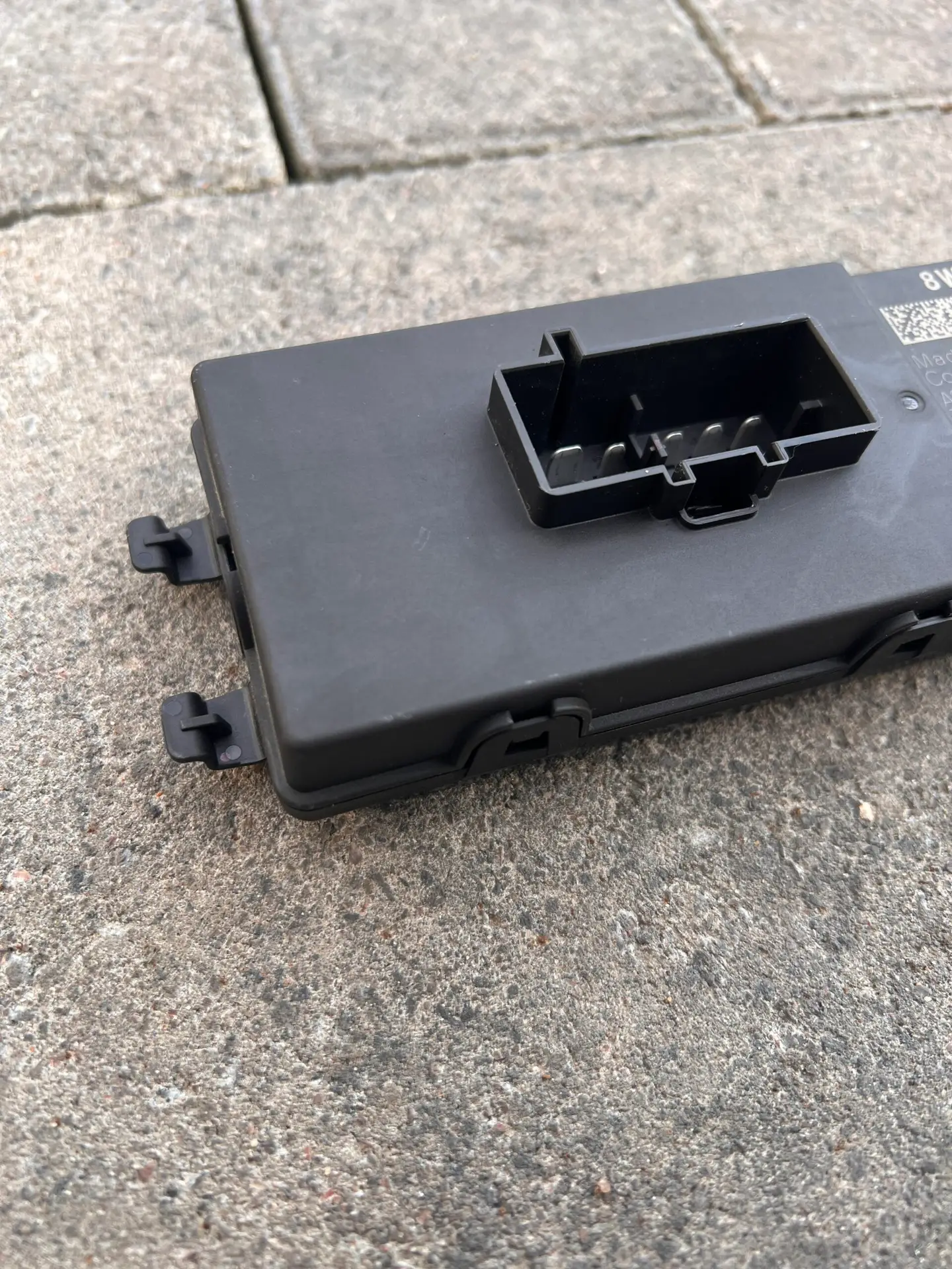 Модуль керування (ЕБУ) відкриття кришки багажника 8W8959107 - Зображення 4