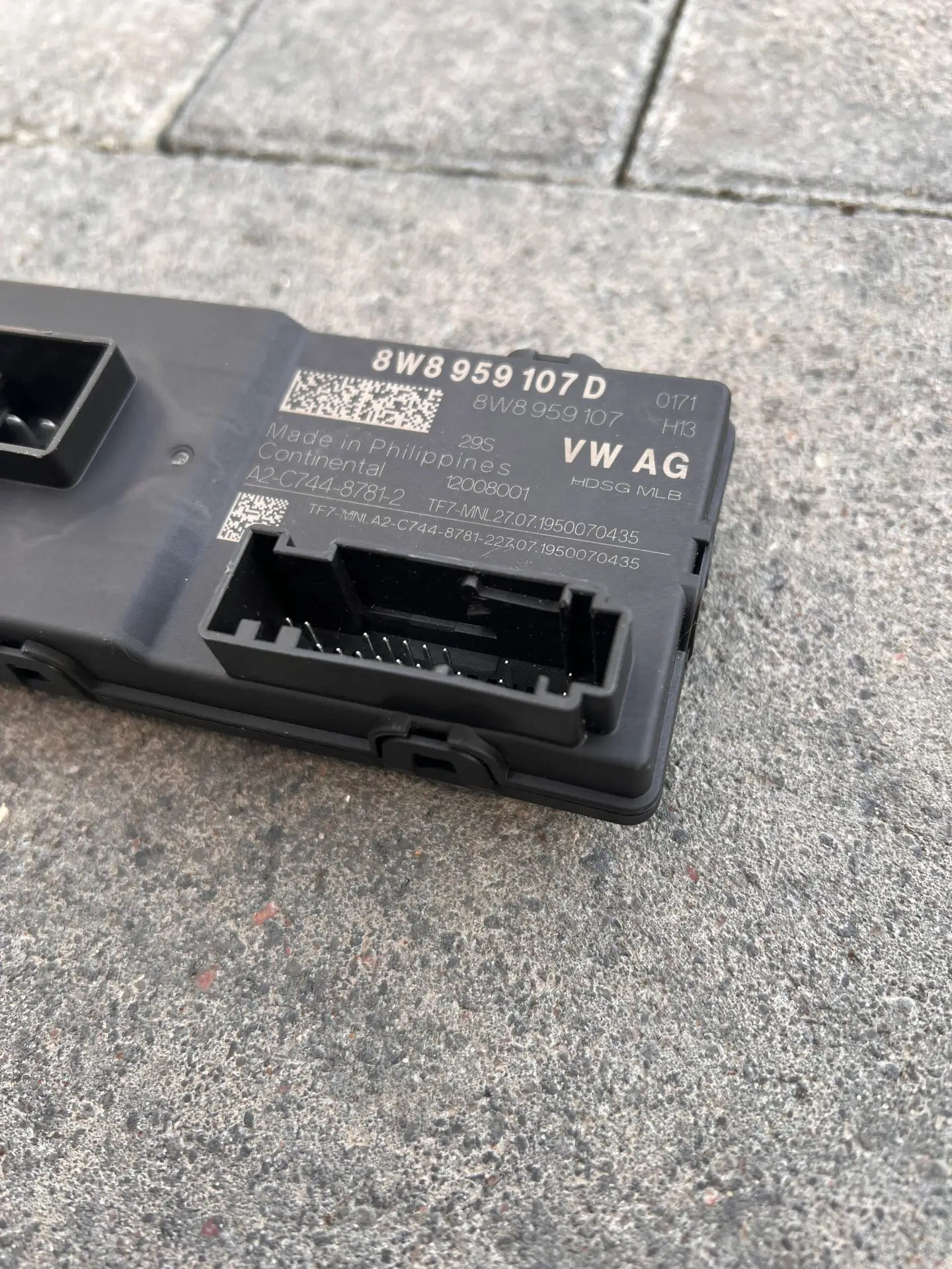 Модуль керування (ЕБУ) відкриття кришки багажника 8W8959107 - Зображення 3