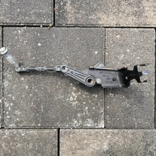 Датчик положення кузова 4M0907504A