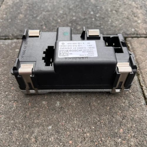 Електронний модуль‑реостат (регулятор) системи клімат-контролю 4F0820521A