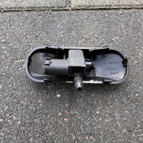 Форсунки омивача скла 5G0955986