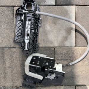 Замок дверей (door lock) правої задньої двері 4K0839016T