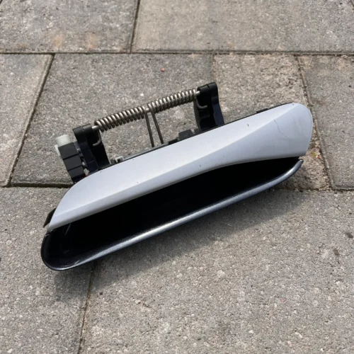 Зовнішня індуктивна ручка задніх дверей (Keyless Entry) 11G837205K