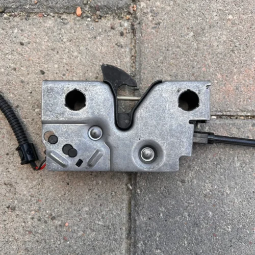 Замкова механіка капота 10B823509A