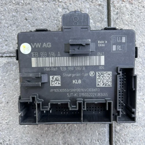 Блок керування задніми правими дверима 1EB959596