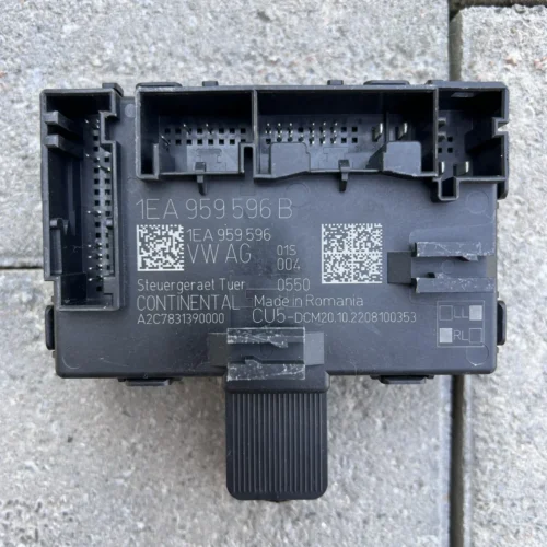 Блок керування задніми правими дверима 1EA959596