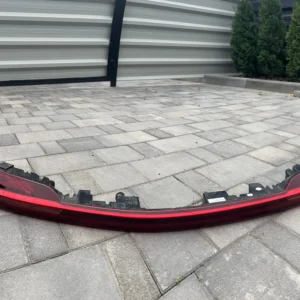 Задня LED бленда Audi e-tron 4KE945095B