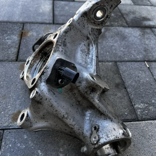 Поворотний кулак / поворотна стійка 1ED407257